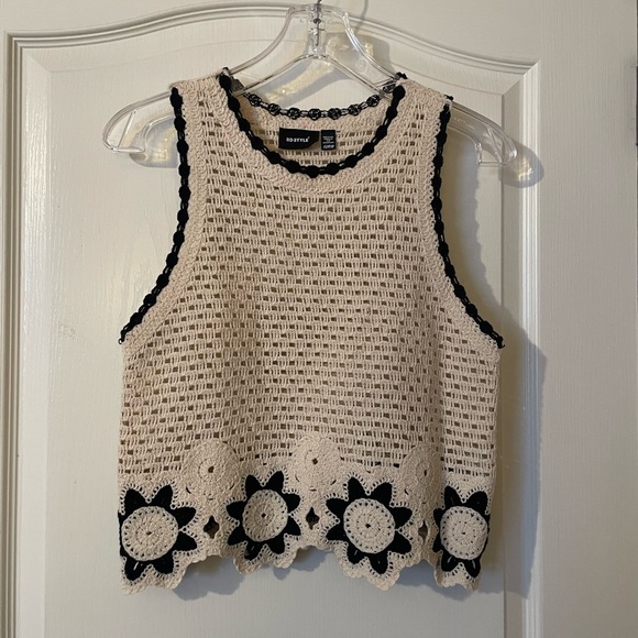 RD Style Cotton Blend Open Stitch Crochet Floral Sweater Cream Black Size XS - Picture 6 of 12